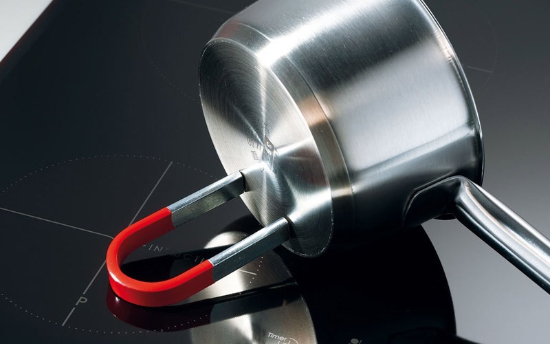 bep-tu-bao-loi-f-do-sai-chat-lieu-noi Bếp từ báo lỗi F do dùng sai chất liệu nồi